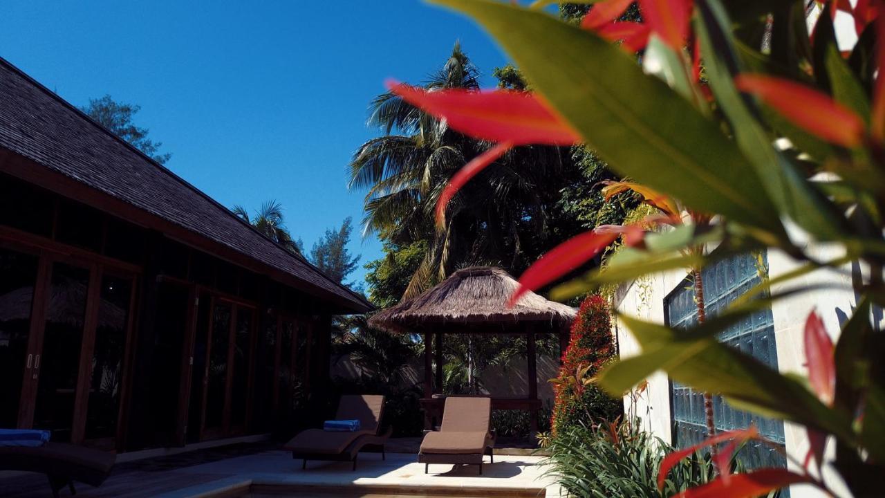 Gili Palms Villas Gili Trawangan Exterior photo