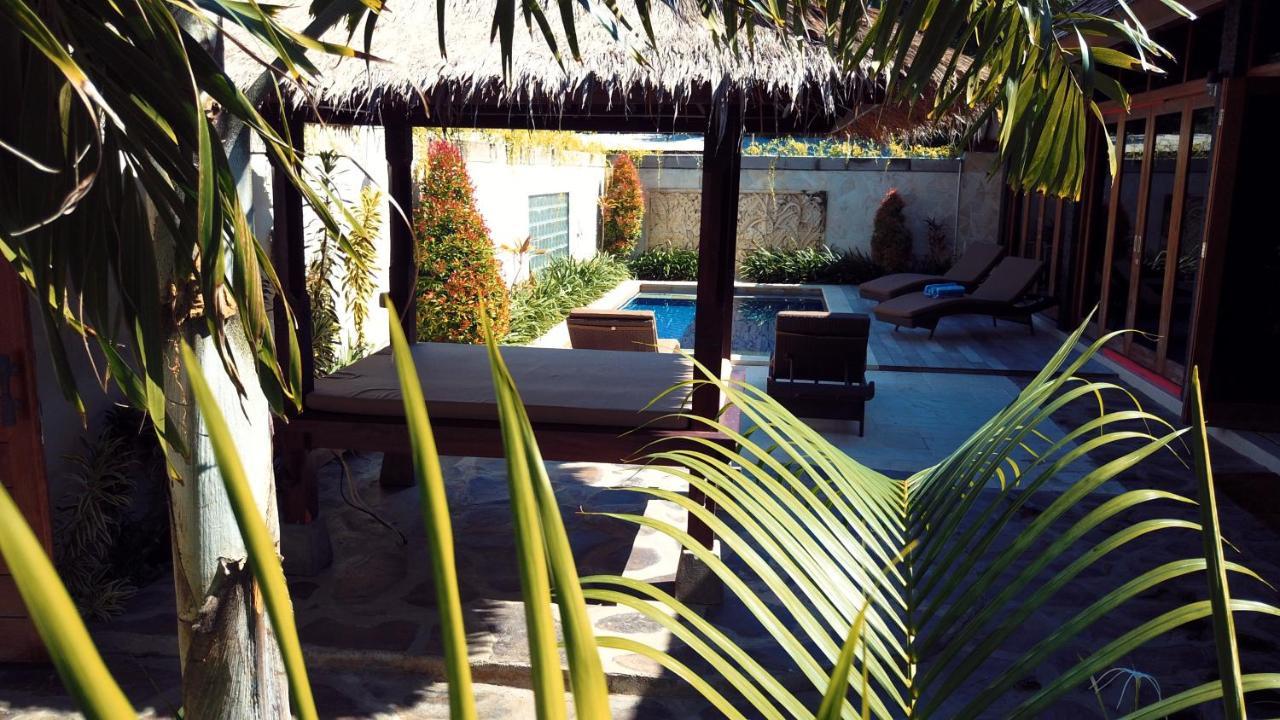 Gili Palms Villas Gili Trawangan Exterior photo